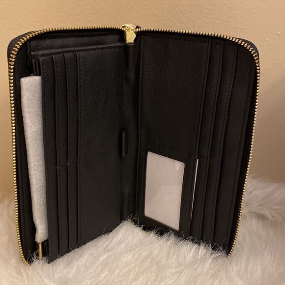 NWT Steve Madden Bzip-lo Signature Logo Zip Around
Wristlet Wallet - Black - Picture 8 of 9